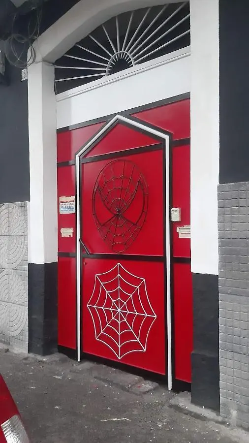 فندق Spiderman House كاتانيا إيطاليا