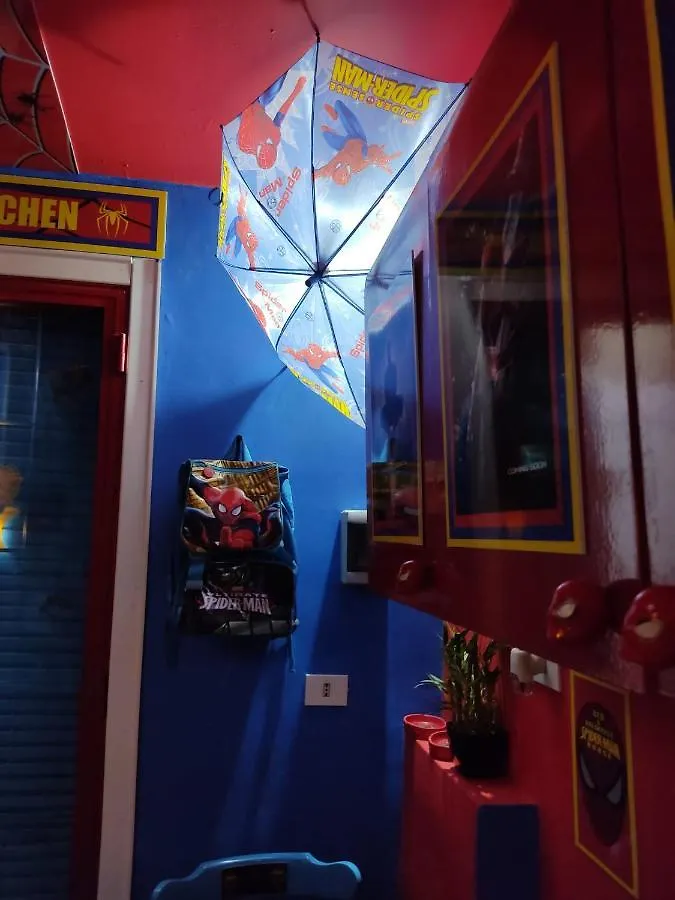 فندق Spiderman House كاتانيا بيت ضيافة